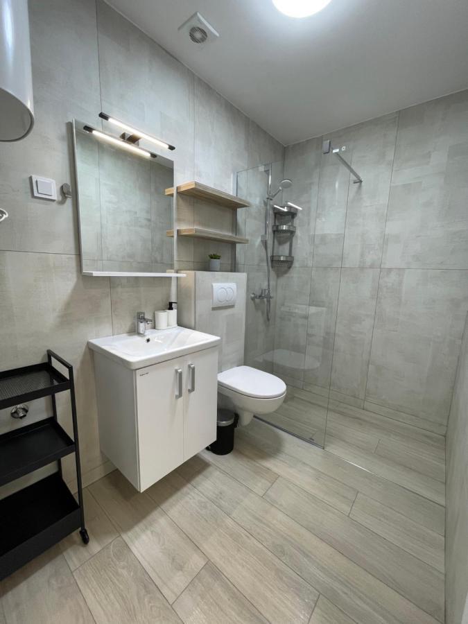 Dora Family Apartment *