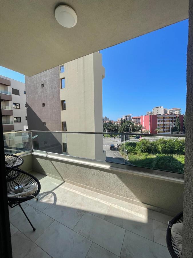 Dora Family Apartment