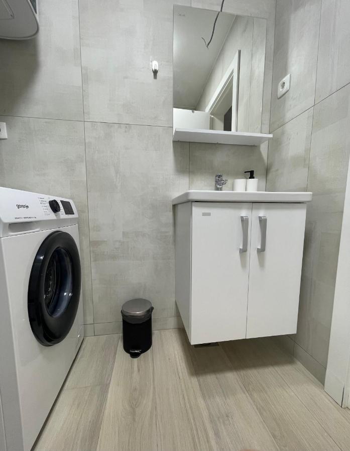Dora Family Apartment