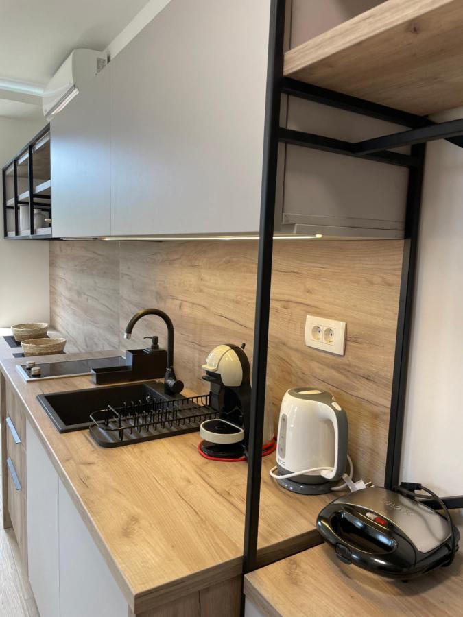 Dora Family Apartment