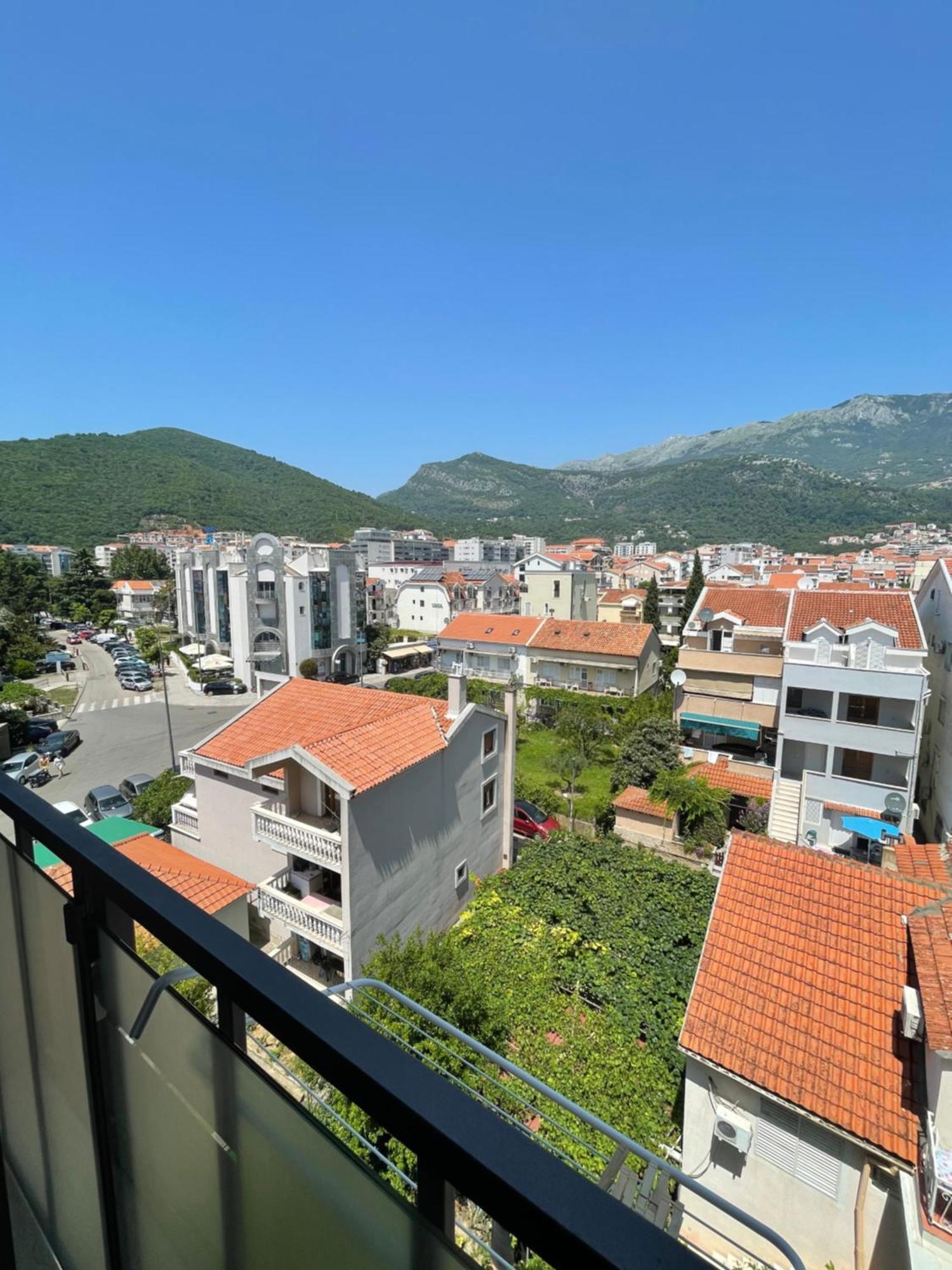 Dora Family * Budva